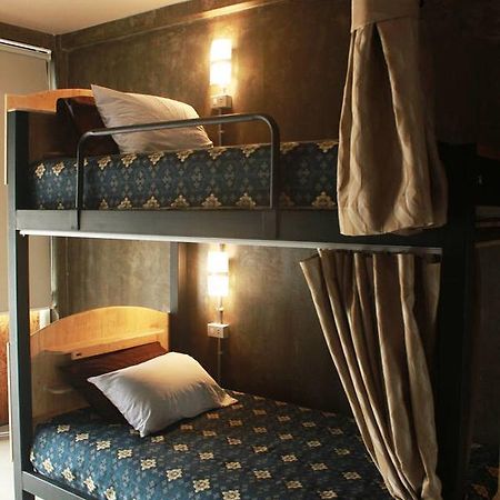 Club76 Bunk Bed. (Adults Only) Hotel Чиангмай Екстериор снимка